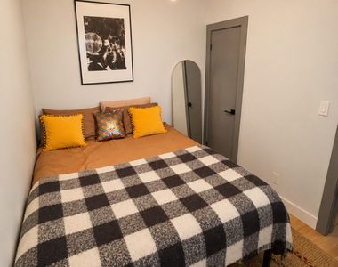 160 Havemeyer Street - Photo Thumbnail 7