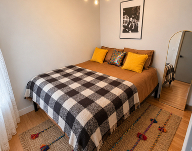 160 Havemeyer Street - Photo Thumbnail 5