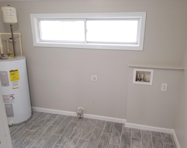2467 Calvin Avenue - Photo Thumbnail 18