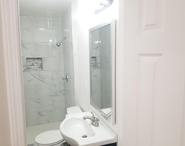 2467 Calvin Avenue - Photo Thumbnail 9