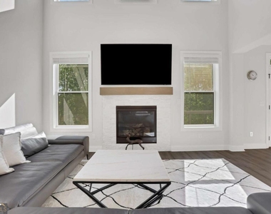 1297 Cauley Creek Ov - Photo Thumbnail 5