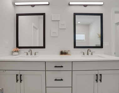 1297 Cauley Creek Ov - Photo Thumbnail 23