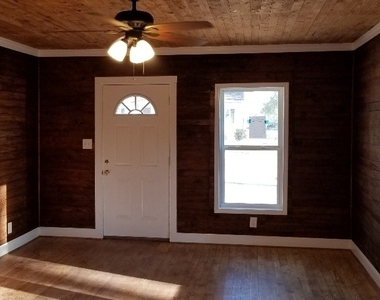 186 Georgia Avenue - Photo Thumbnail 2