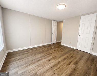 380 Browns Road - Photo Thumbnail 13