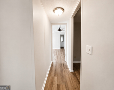380 Browns Road - Photo Thumbnail 5
