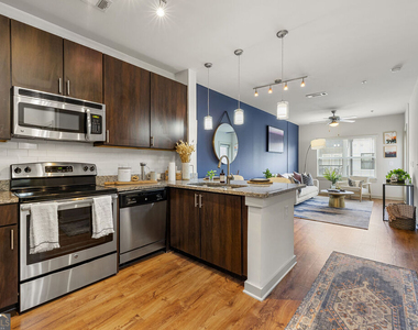 131 Ponce De Leon Avenue - Photo Thumbnail 1