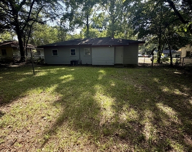 814 Crestwood Terrace - Photo Thumbnail 30