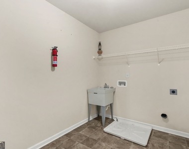 882 Nestling Drive - Photo Thumbnail 41