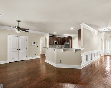 882 Nestling Drive - Photo Thumbnail 17