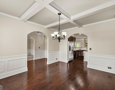 882 Nestling Drive - Photo Thumbnail 8