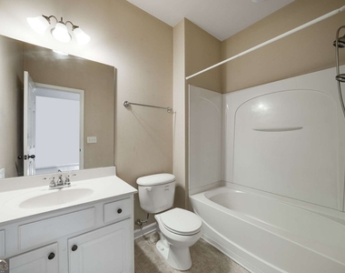 1798 Oakbrook Lane Nw - Photo Thumbnail 16