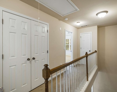 1798 Oakbrook Lane Nw - Photo Thumbnail 22