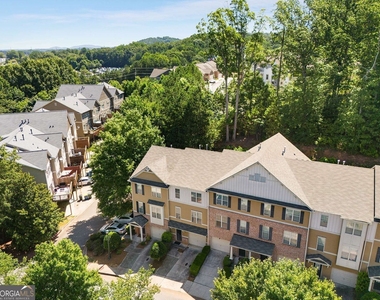 1798 Oakbrook Lane Nw - Photo Thumbnail 40