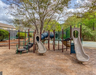 5135 Amberden Hall Drive - Photo Thumbnail 39