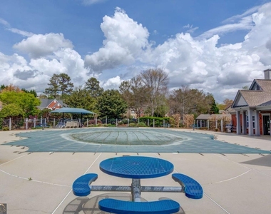 5135 Amberden Hall Drive - Photo Thumbnail 37