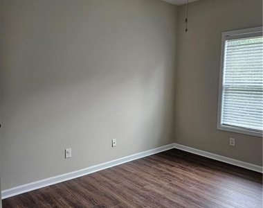 4885 Hastings Terrace - Photo Thumbnail 23