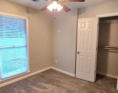 70 Covey Trail - Photo Thumbnail 14