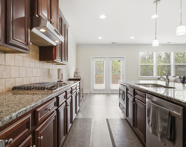 1220 Wesleyan Place - Photo Thumbnail 16