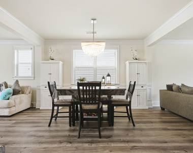 1220 Wesleyan Place - Photo Thumbnail 5