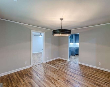 1624 Dodson Drive Sw - Photo Thumbnail 10