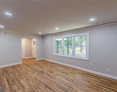 1624 Dodson Drive Sw - Photo Thumbnail 6