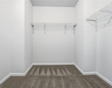 5949 Idlewood Place - Photo Thumbnail 19