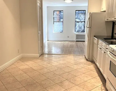 206 East 34th Street - Photo Thumbnail 9