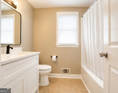 3386 Trickum Road - Photo Thumbnail 12
