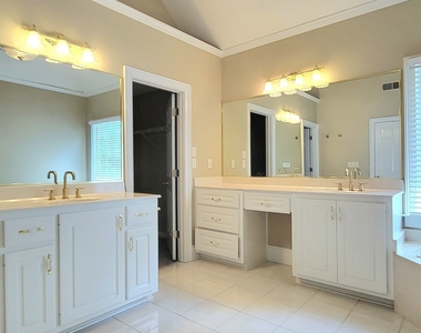 2945 Millwater Crossing - Photo Thumbnail 12