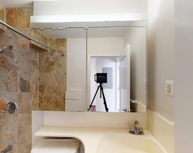 401 E 34th St - Photo Thumbnail 4