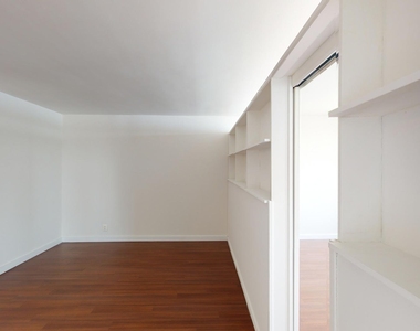 401 E 34th St - Photo Thumbnail 2