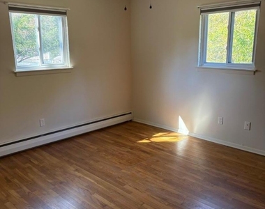 60 Meadowbrook Dr - Photo Thumbnail 10