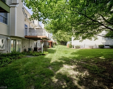 223 Emily Pl - Photo Thumbnail 27