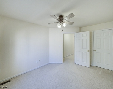 223 Emily Pl - Photo Thumbnail 23