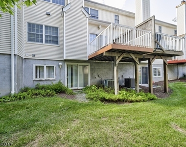 223 Emily Pl - Photo Thumbnail 28