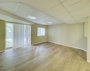 223 Emily Pl - Photo Thumbnail 13