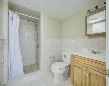 223 Emily Pl - Photo Thumbnail 15