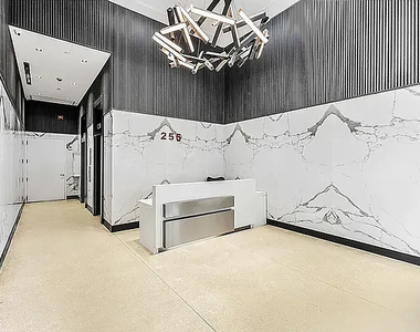 255 West 36th Street - Photo Thumbnail 10