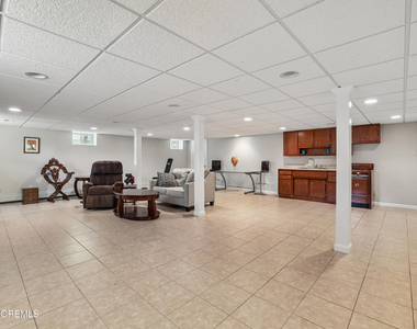 207 Stoughton Avenue - Photo Thumbnail 20