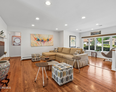 207 Stoughton Avenue - Photo Thumbnail 2