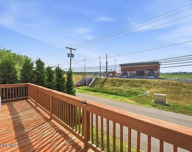 54 Main Street - Photo Thumbnail 19