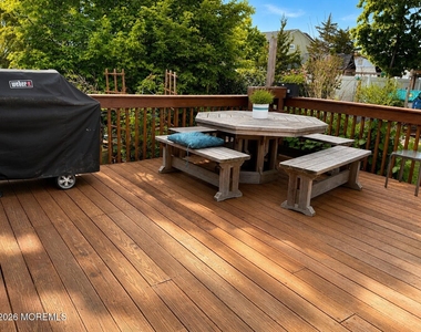 1413 Cypress Street - Photo Thumbnail 7