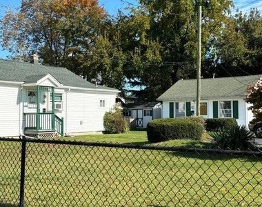 186 Ocean Avenue - Photo Thumbnail 7