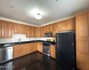 671 Saint Andrews Place - Photo Thumbnail 8