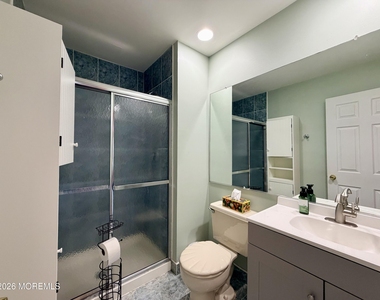 743 Banyan Court - Photo Thumbnail 11