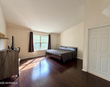 743 Banyan Court - Photo Thumbnail 17