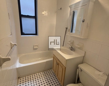 East 38 Street - Photo Thumbnail 3