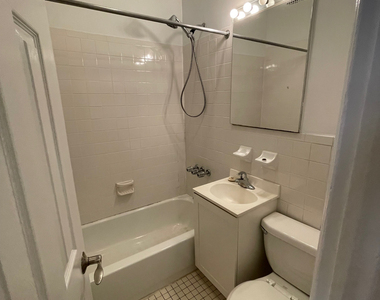 East 89 Street - Photo Thumbnail 7