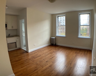West 13 Street - Photo Thumbnail 1