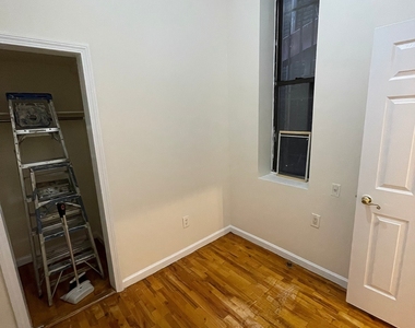 2 Avenue - Photo Thumbnail 9